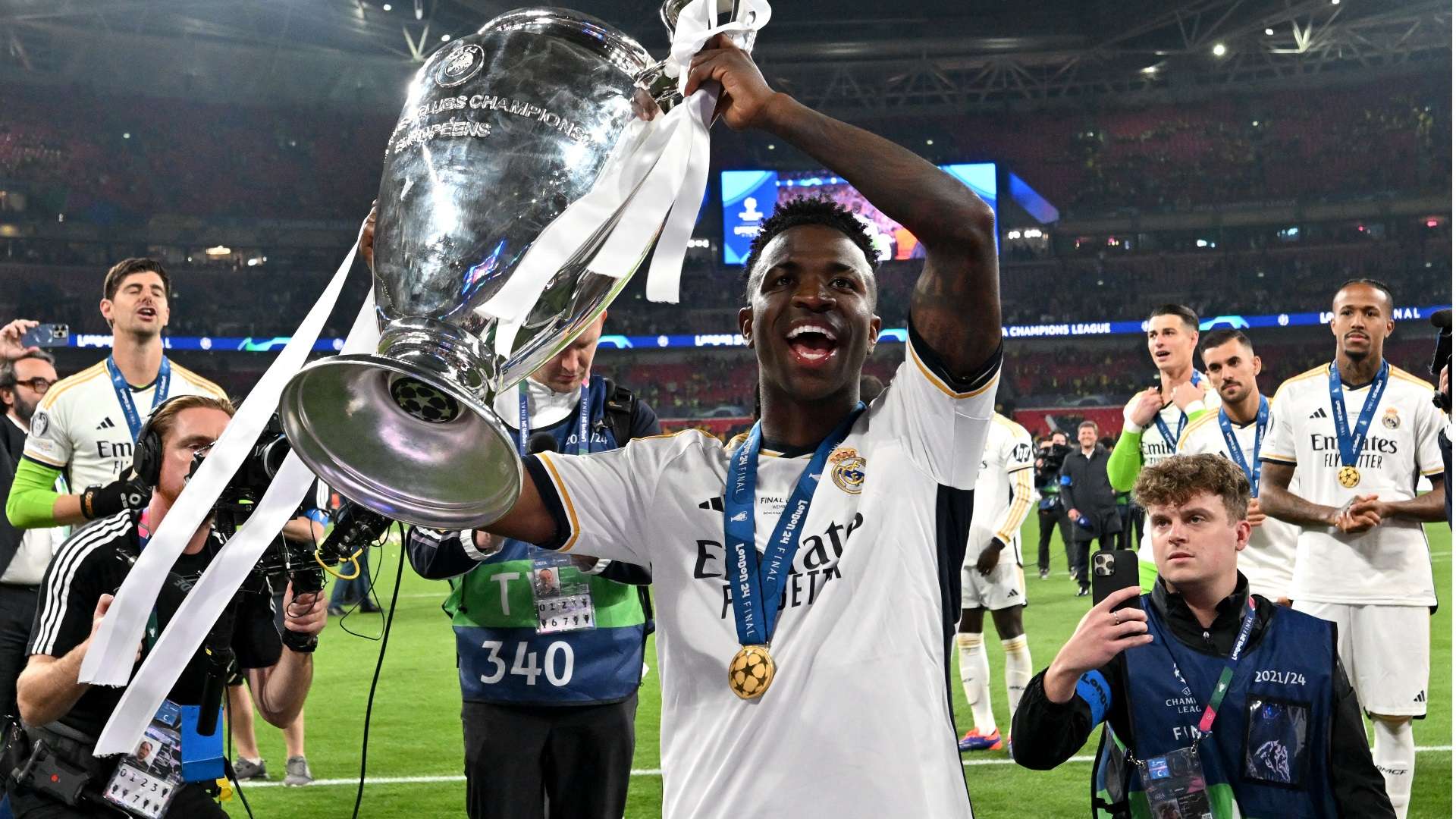 也在橄榄球 也在橄榄球