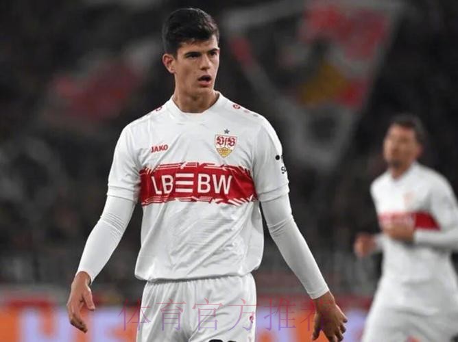 官方:皇马中场切玛加盟斯图加特 转会费300万欧 官方:皇马中场切玛加盟斯图加特 转会费300万欧